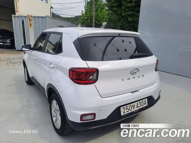 Hyundai Venue Venue 1.6 Modern Plus — Фото автомобиля 2