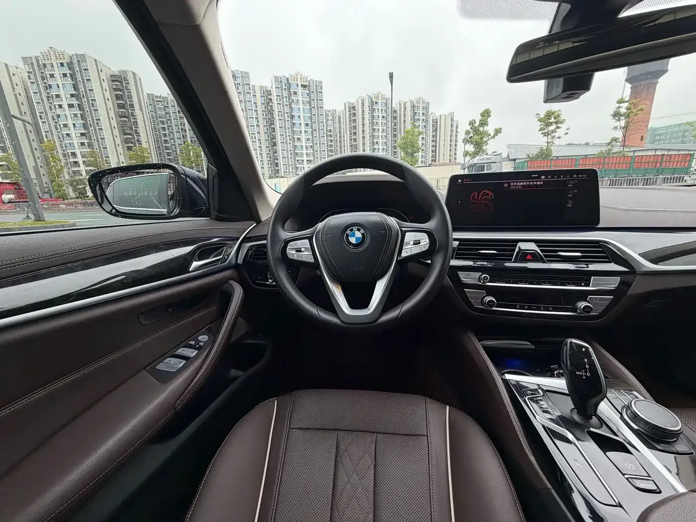 BMW BMW 5 Series 2022 525Li Luxury Package — Фото автомобиля 6