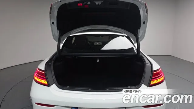 Mercedes-Benz C-Class — Фото автомобиля 18