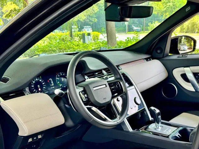 Land Rover Discovery Sport — Фото автомобиля 6