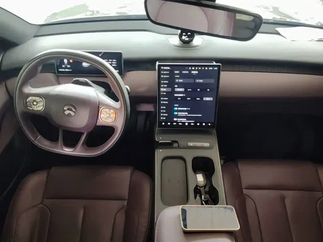 Nio ET5 Touring — Фото автомобиля 9