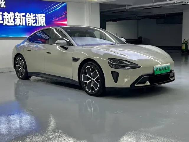 Xiaomi SU7 — Фото автомобиля 3