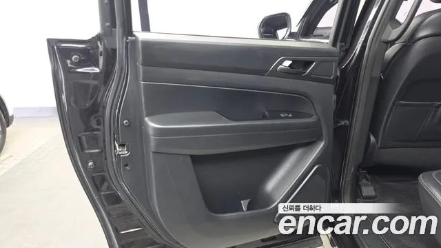 KG_Mobility_Ssangyong Rexton Новый Rexton Sport Дизель 2.2 2WD — Фото автомобиля 25