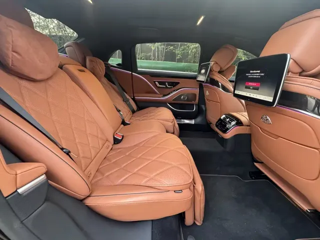 Mercedes-Benz Maybach S-Class — Фото автомобиля 24