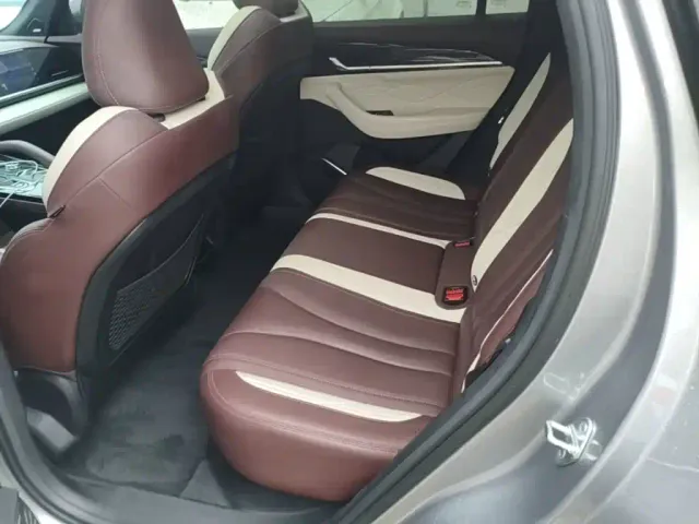 Geely Xingyue L — Фото автомобиля 16