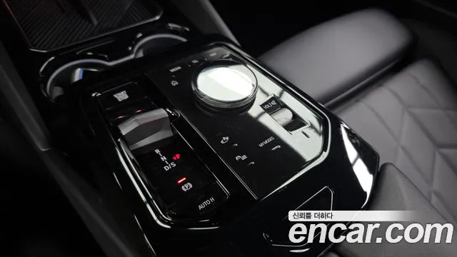 BMW 5-Series — Фото автомобиля 9