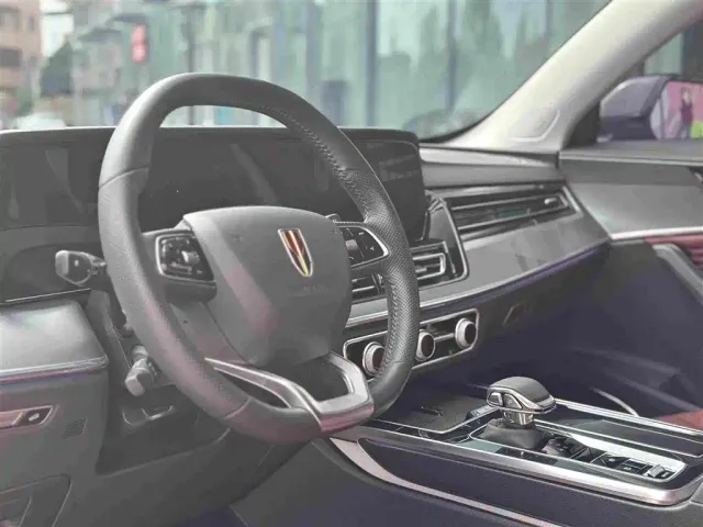 Hongqi HS5 — Фото автомобиля 5