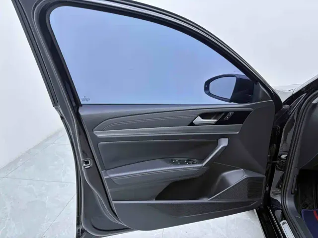 Volkswagen Lavida — Фото автомобиля 17