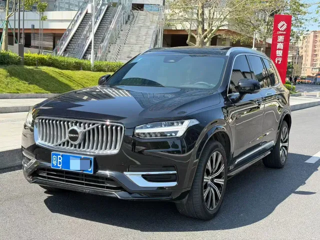 Фотография автомобиля — Volvo XC90