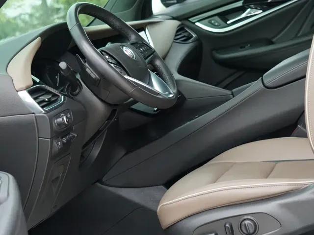 Buick Enclave — Фото автомобиля 7