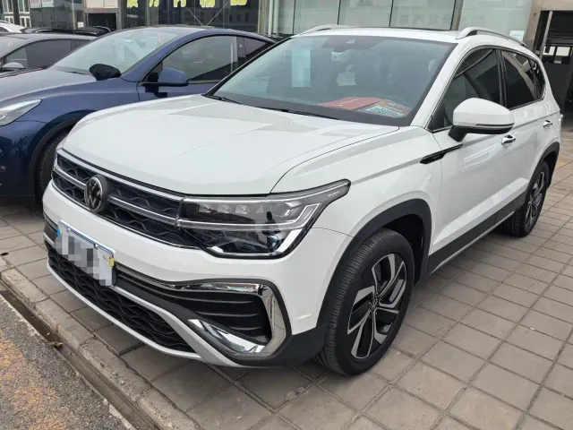 Фотография автомобиля — Volkswagen Tharu