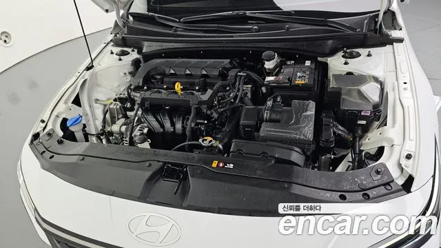 Hyundai Avante CN7 — Фото автомобиля 5