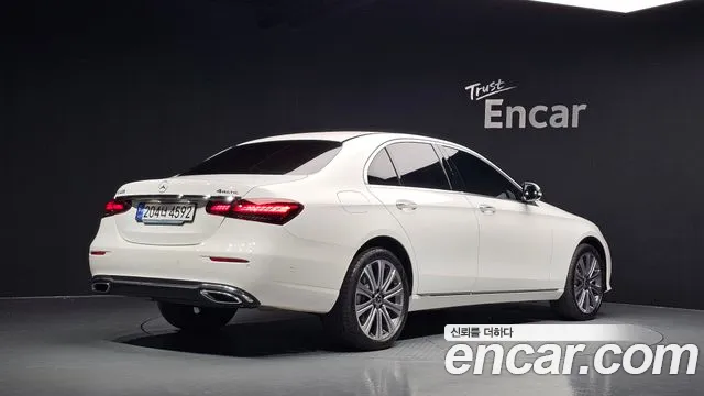 Mercedes-Benz E-Class W213 — Фото автомобиля 2