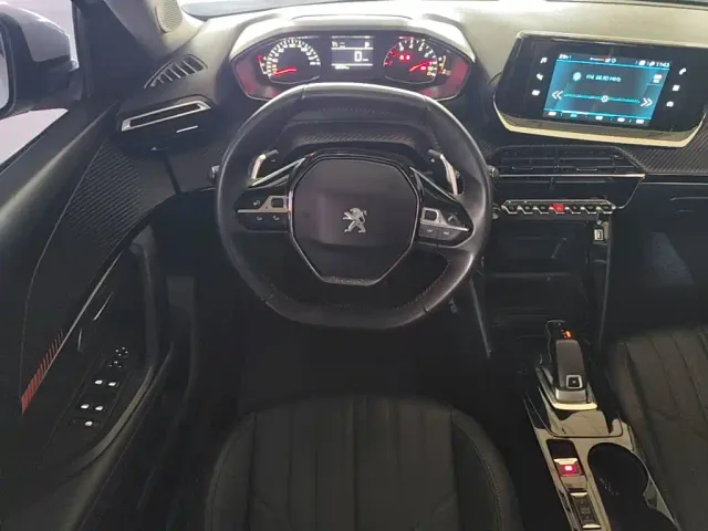 Peugeot 2008 — Фото автомобиля 10