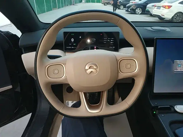 Nio ET5 Touring — Фото автомобиля 10