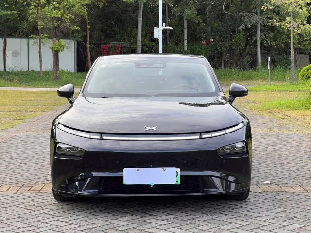 Xpeng P7 — Фото автомобиля 2