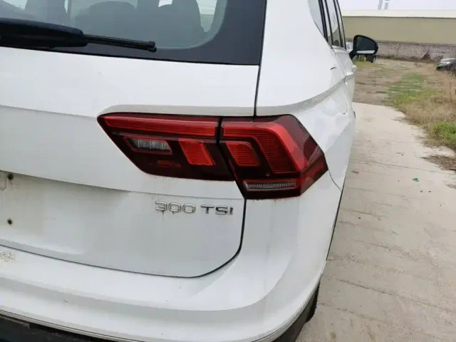 Volkswagen Tiguan L — Фото автомобиля 7