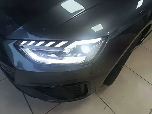 Audi A4L — Фото автомобиля 23