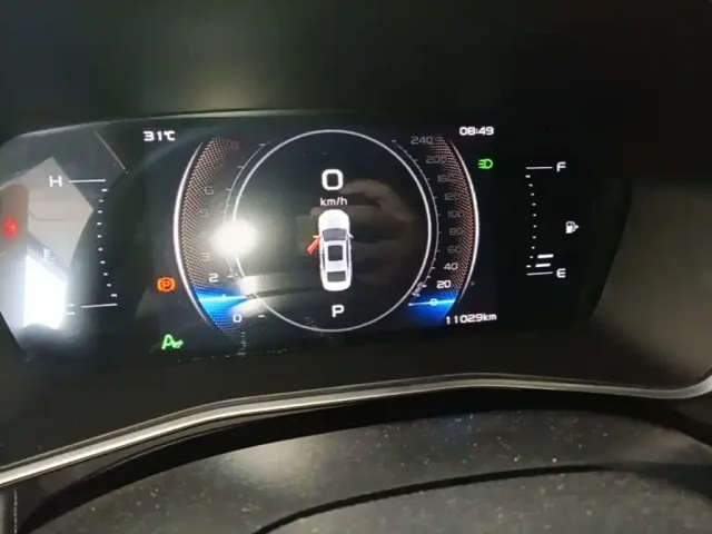 Geely Xingrui — Фото автомобиля 11