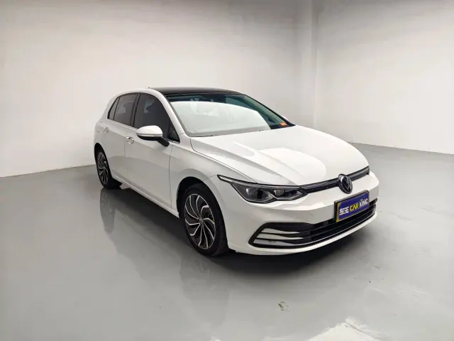 Volkswagen Golf — Фото автомобиля 3