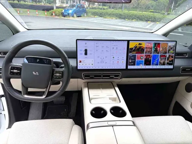 Li Auto MEGA — Фото автомобиля 5
