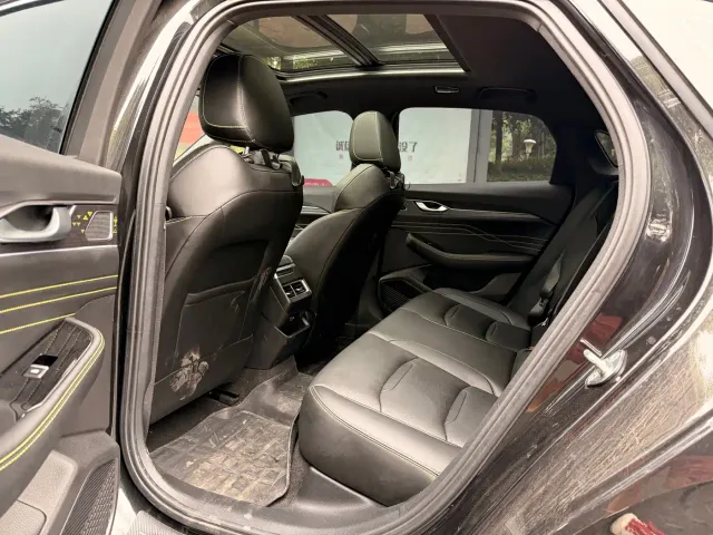 Geely Xingrui — Фото автомобиля 8