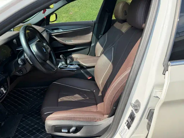 BMW 5 Series — Фото автомобиля 8