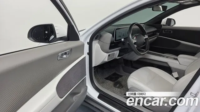 Hyundai Ioniq 6 — Фото автомобиля 10