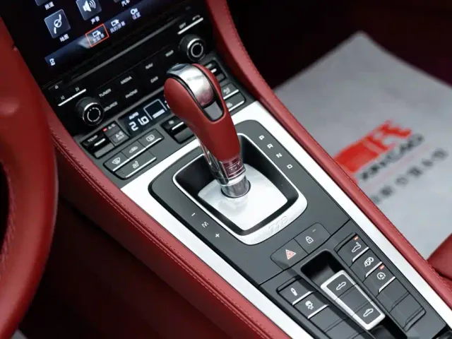 Porsche 718 — Фото автомобиля 15