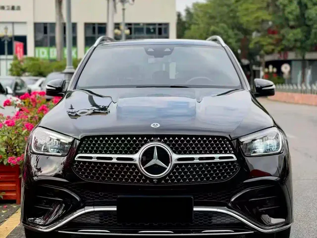 Mercedes-Benz GLE-Class — Фото автомобиля 3