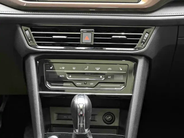 Volkswagen Tharu — Фото автомобиля 13