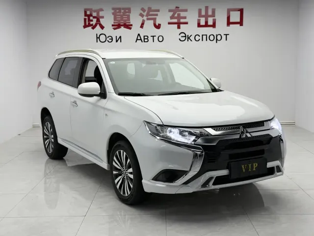 Mitsubishi Outlander — Фото автомобиля 3