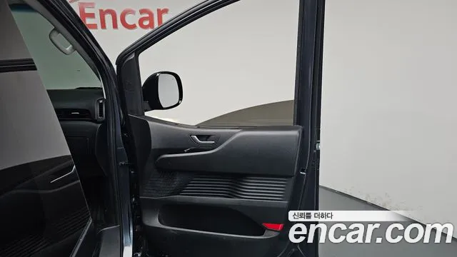 Hyundai Staria — Фото автомобиля 13