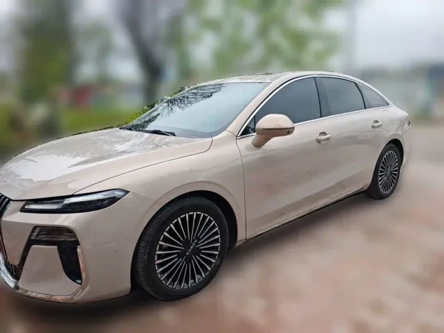 Фотография автомобиля — Roewe M7 DMH