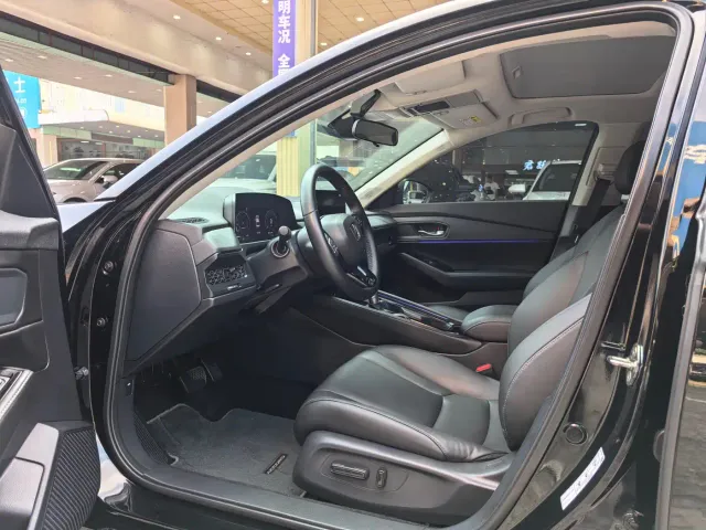 Honda Accord — Фото автомобиля 6