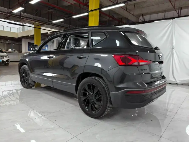 Jetta VS5 — Фото автомобиля 8