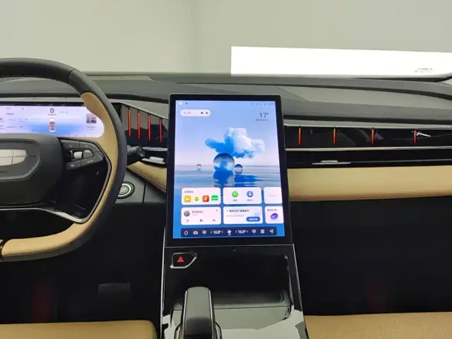Geely Boyue L — Фото автомобиля 13