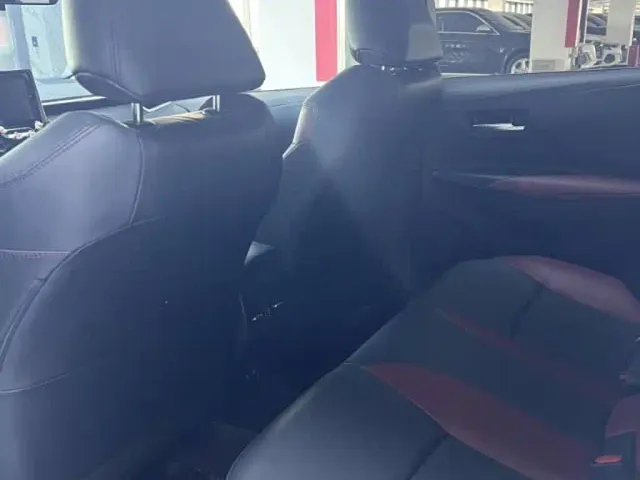 Toyota Corolla 2021 TNGA 1.5L CVT GR SPORT Edition — Фото автомобиля 8