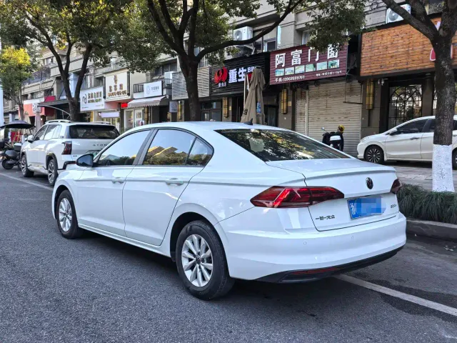 Volkswagen Bora — Фото автомобиля 6