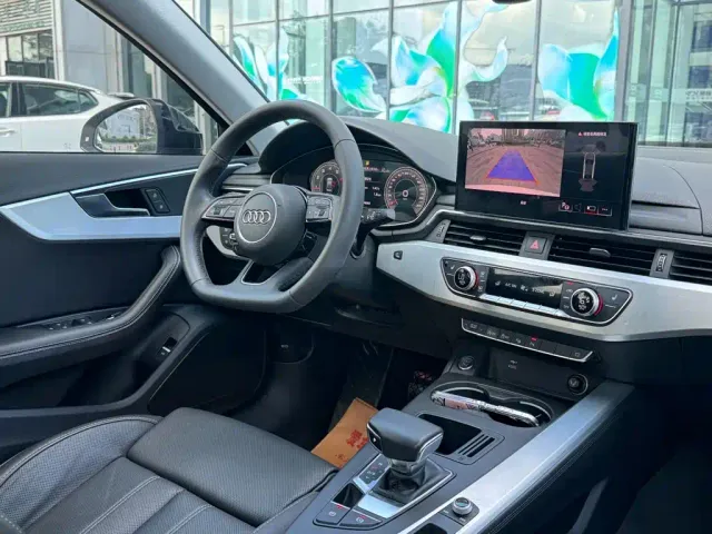 Audi A4L — Фото автомобиля 14
