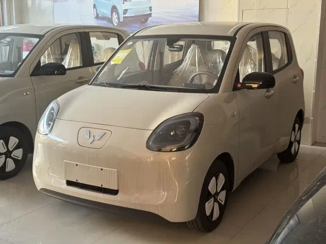 Фотография автомобиля — Wuling Hongguang Mini EV