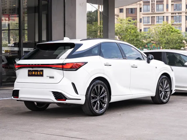 Lexus RX — Фото автомобиля 3