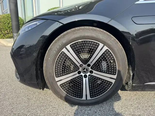 Mercedes-Benz EQS — Фото автомобиля 3