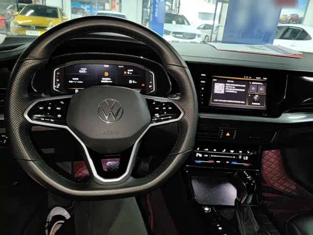 Volkswagen Passat — Фото автомобиля 9