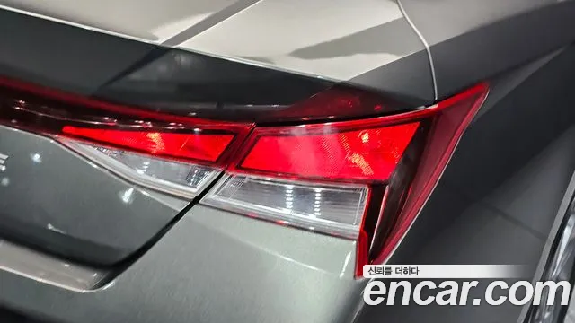 Hyundai Avante — Фото автомобиля 8