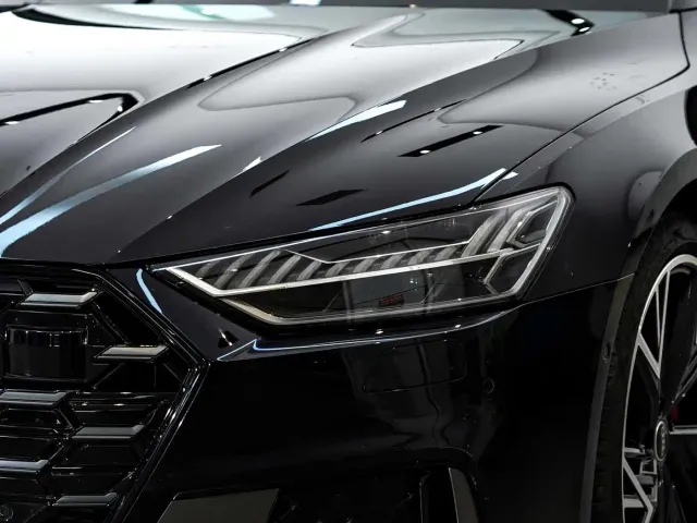 Audi A7L — Фото автомобиля 9