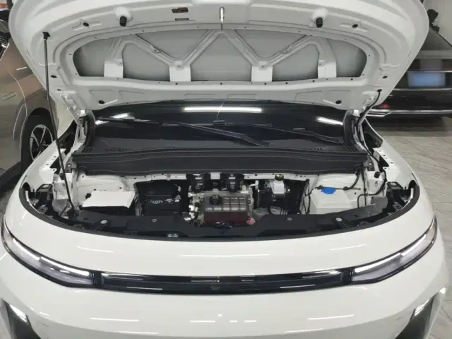 Leapmotor B10 — Фото автомобиля 18