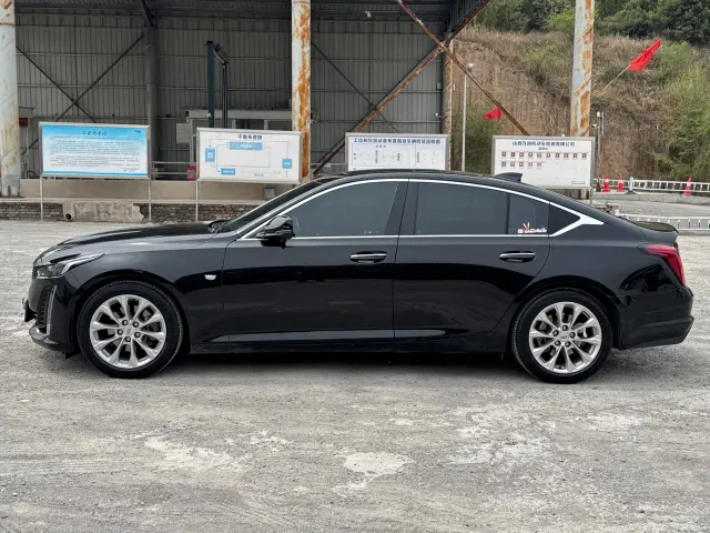 Cadillac CT5 — Фото автомобиля 3