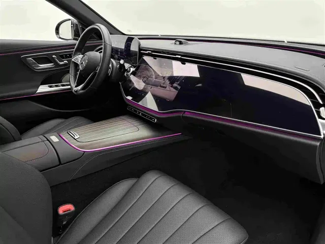 Mercedes-Benz E-Class — Фото автомобиля 17