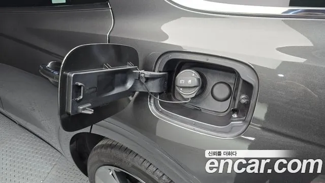 Genesis GV70 2.5T Бензин AWD — Фото автомобиля 24
